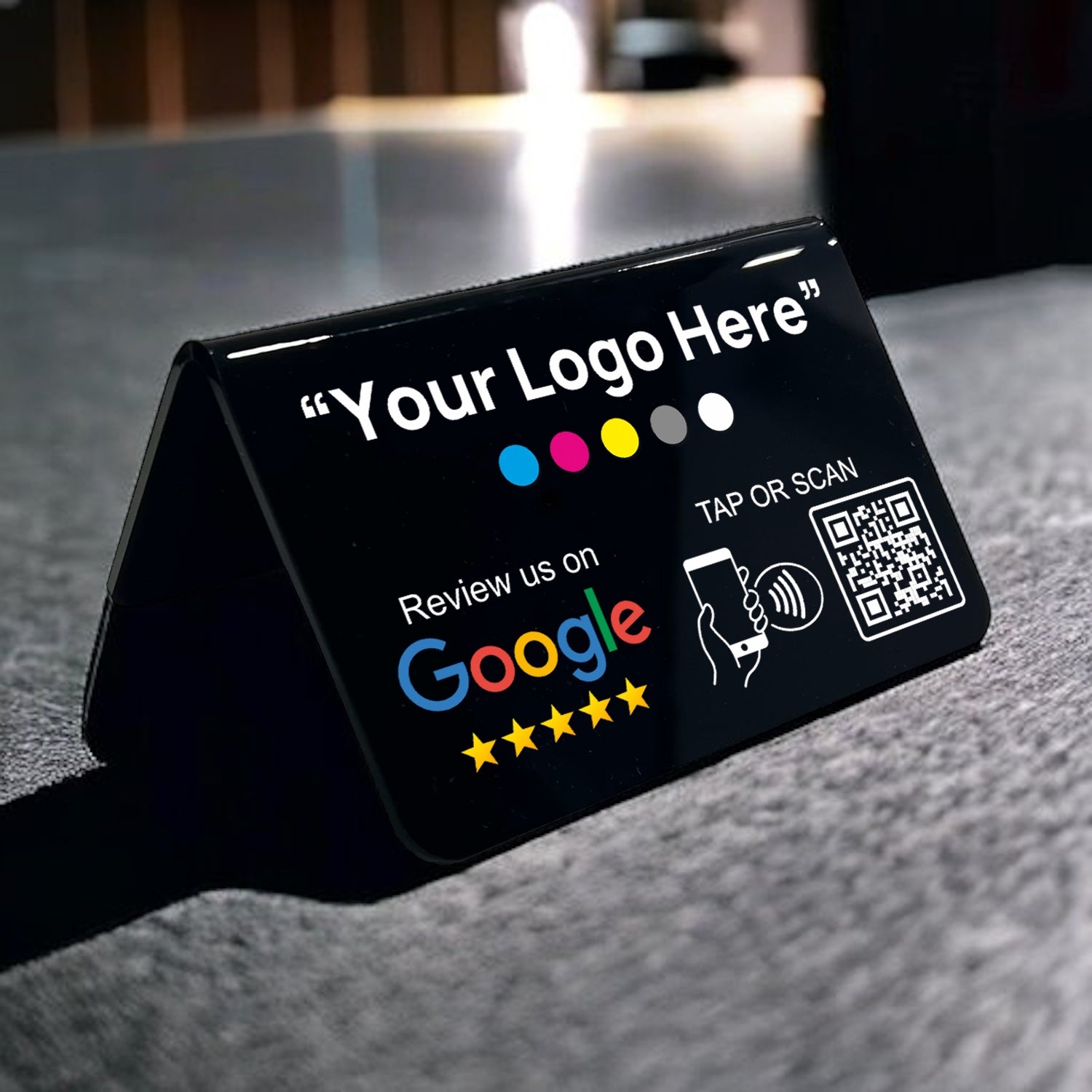 Smart-Tap, Google Review Table Talker V-Shape με το λογότυπό σας. Μαύρο