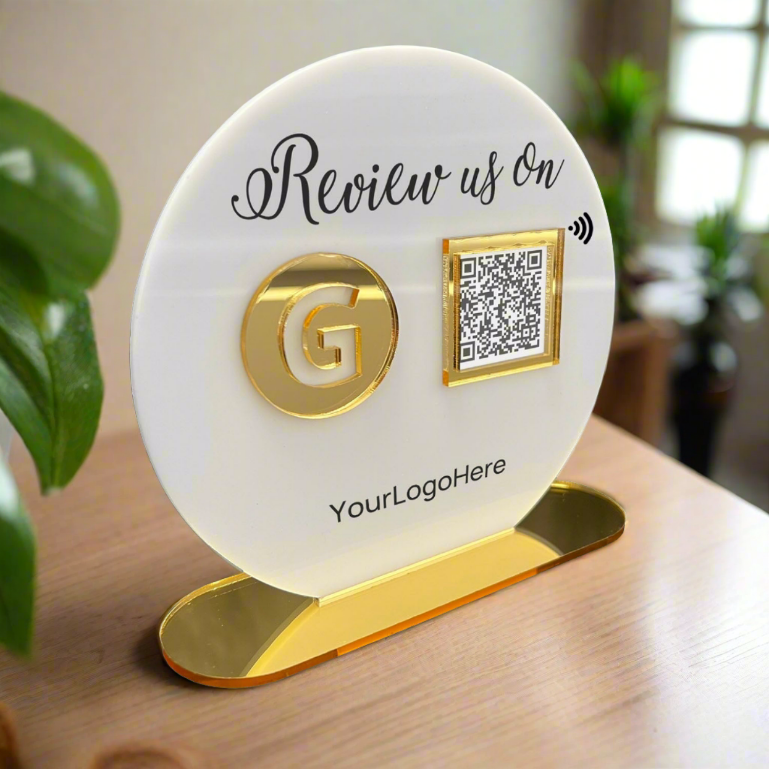 Smart-Tap, Google Review Table Talker με NFC/QR Code, O-Shape με το λογότυπό σας. Άσπρη πλάτη με χρυσά διακοσμητικά